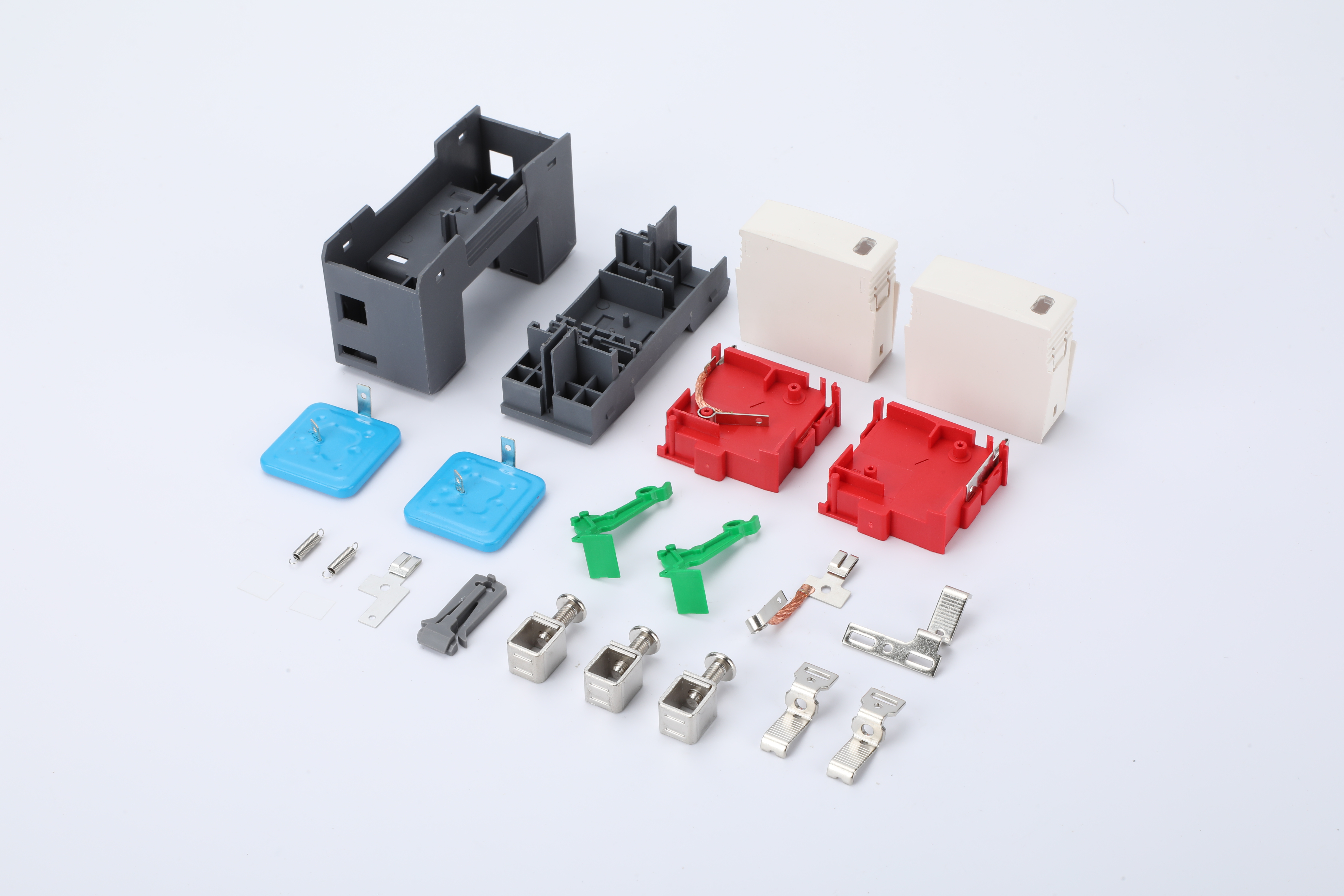 The Ultimate Guide to Surge Protection Devices (SPDs): Selection, Application & Solutions